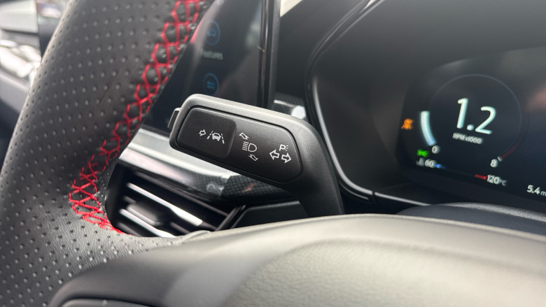 Ford Focus 1.0 EcoBoost Hybrid mHEV 155 ST-Line X Ed 5dr Auto Petrol Hatchback